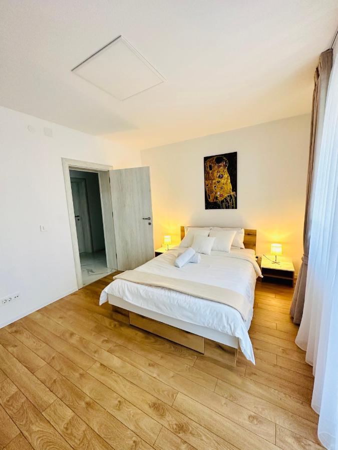 Daylight Apartment Skopje Ngoại thất bức ảnh